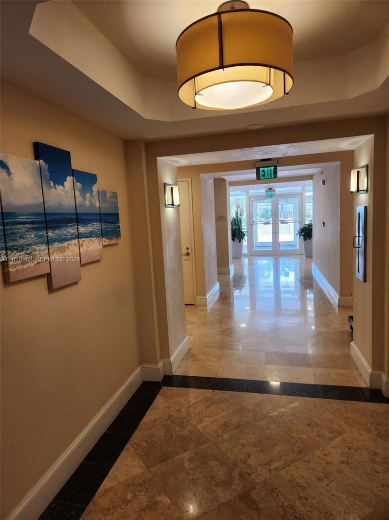 4779 Collins Ave , Unit 3504, Miami Beach, FL 33140 Photo