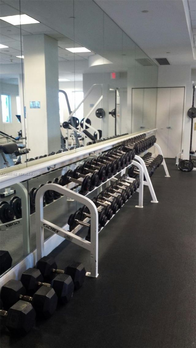 4779 Collins Ave , Unit 3504, Miami Beach, FL 33140 Photo