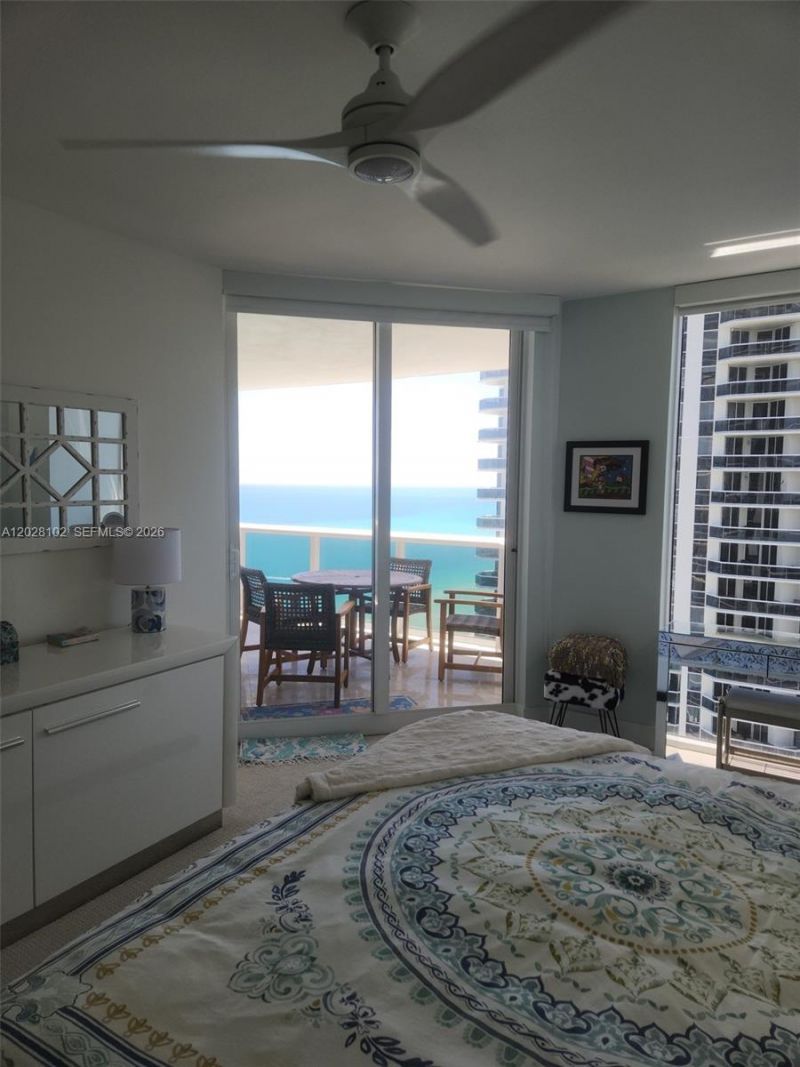 4779 Collins Ave , Unit 3504, Miami Beach, FL 33140 Photo