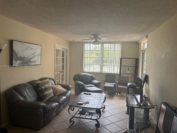 1280 S Alhambra Cir , Unit 2201, Coral Gables, FL 33146