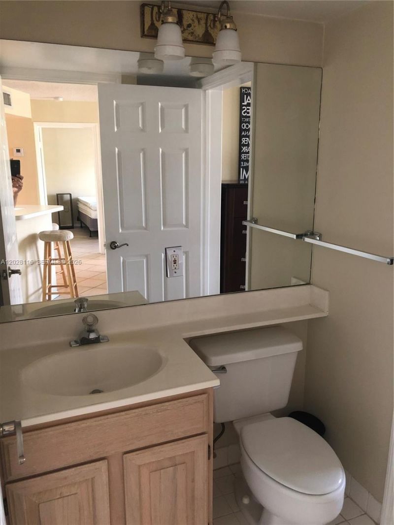 1280 S Alhambra Cir, Unit 2201, Coral Gables, FL 33146 Photo