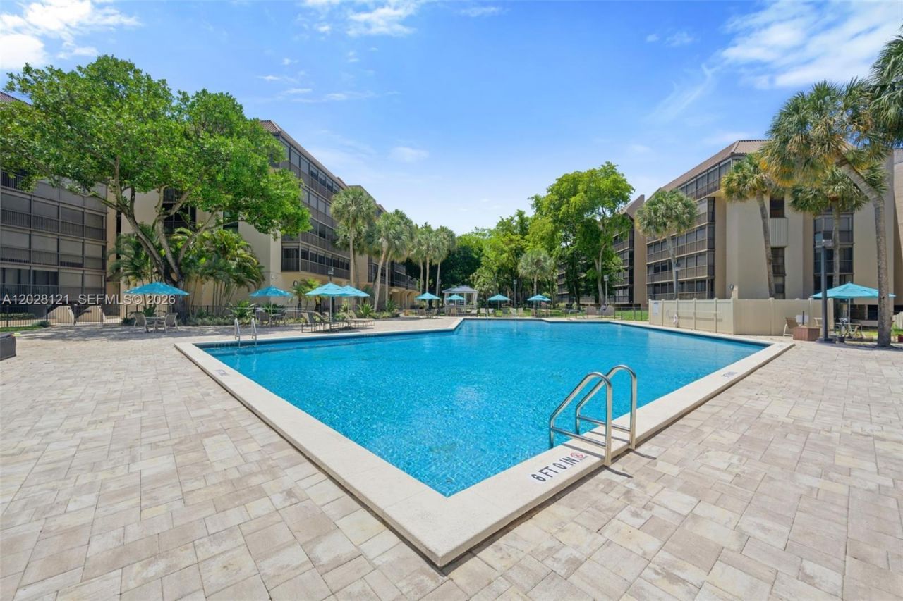 2804 N 46th Ave, Unit C630, Hollywood, FL 33021 Photo