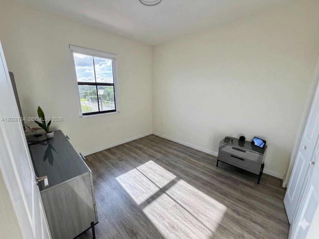 11445 W 33rd Ln , Hialeah, FL 33018 Photo
