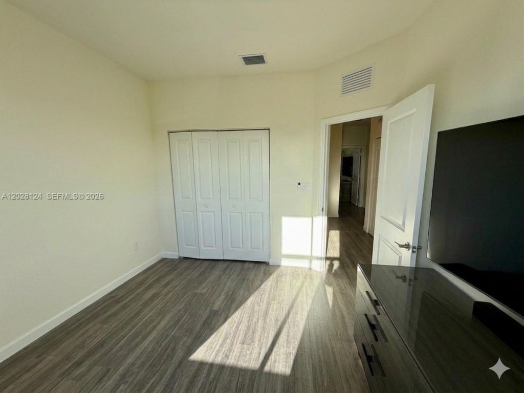 11445 W 33rd Ln , Hialeah, FL 33018 Photo