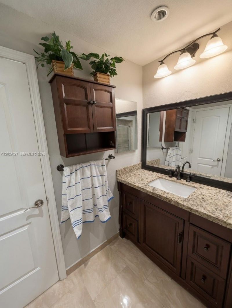 1901 NW S River Dr , Unit 5A, Miami, FL 33125 Photo