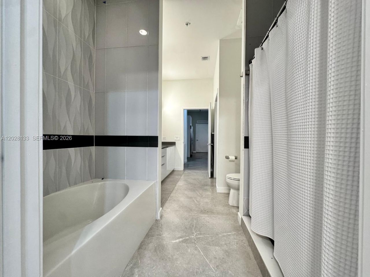 999 SW 1st Ave, Unit 1115, Miami, FL 33130 Photo