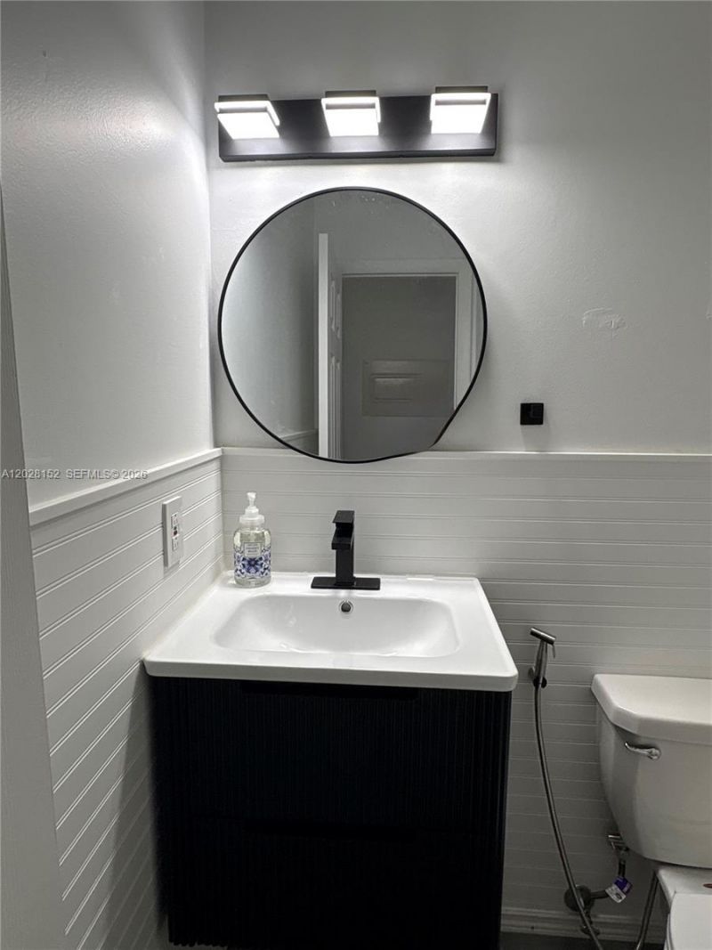 1520 Mckinley St , Unit 107E, Hollywood, FL 33020 Photo