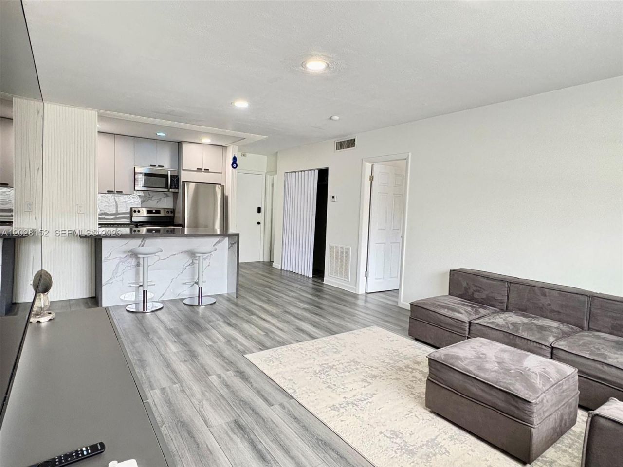 1520 Mckinley St , Unit 107E, Hollywood, FL 33020 Photo