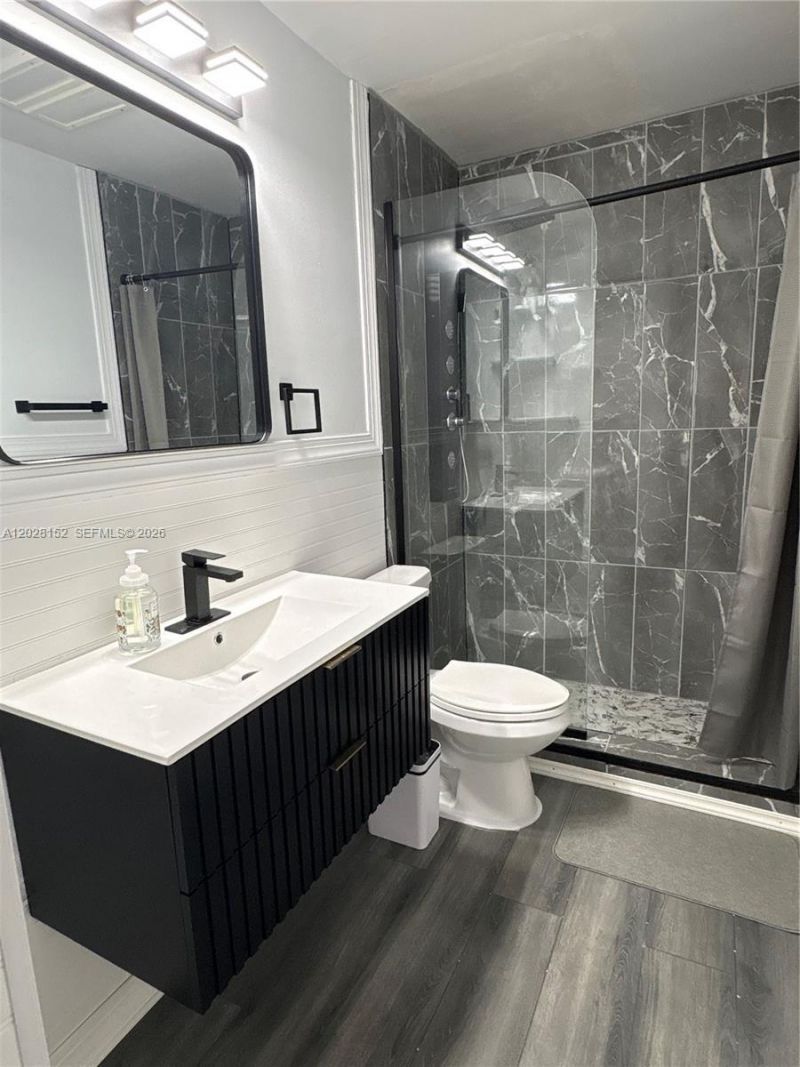 1520 Mckinley St , Unit 107E, Hollywood, FL 33020 Photo
