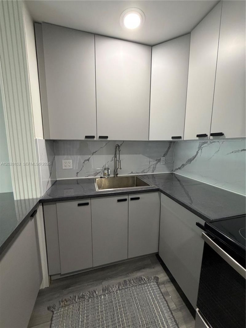 1520 Mckinley St , Unit 107E, Hollywood, FL 33020 Photo