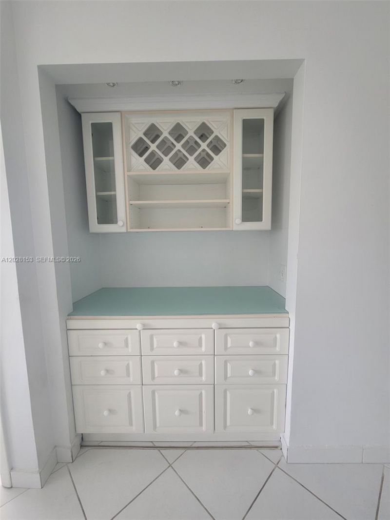 2600 Collins Ave, Unit 411, Miami Beach, FL 33140 Photo