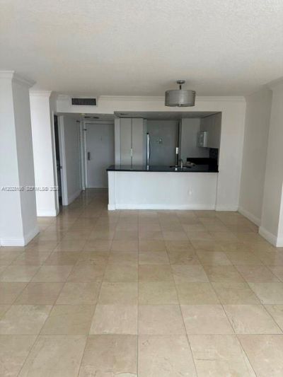 600 NE 36th St , Unit 516, Miami, FL 33137 Photo