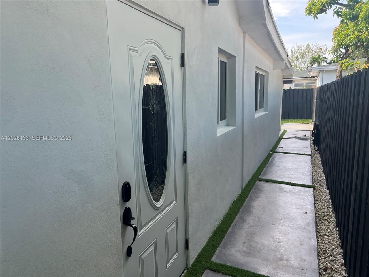 4290 SW 9th St , Unit B, Miami, FL 33134 Photo