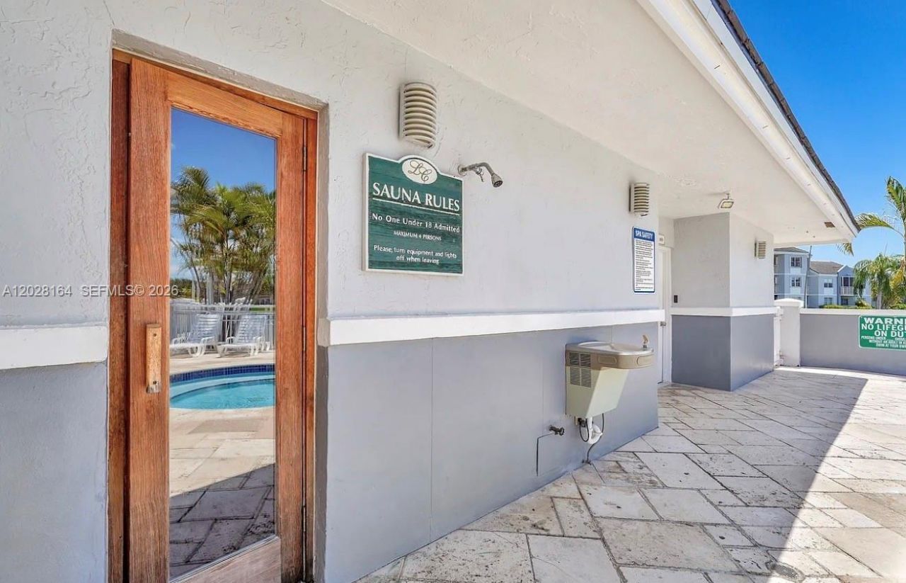 8580 SW 212th St , Unit 303, Cutler Bay, FL 33189 Photo