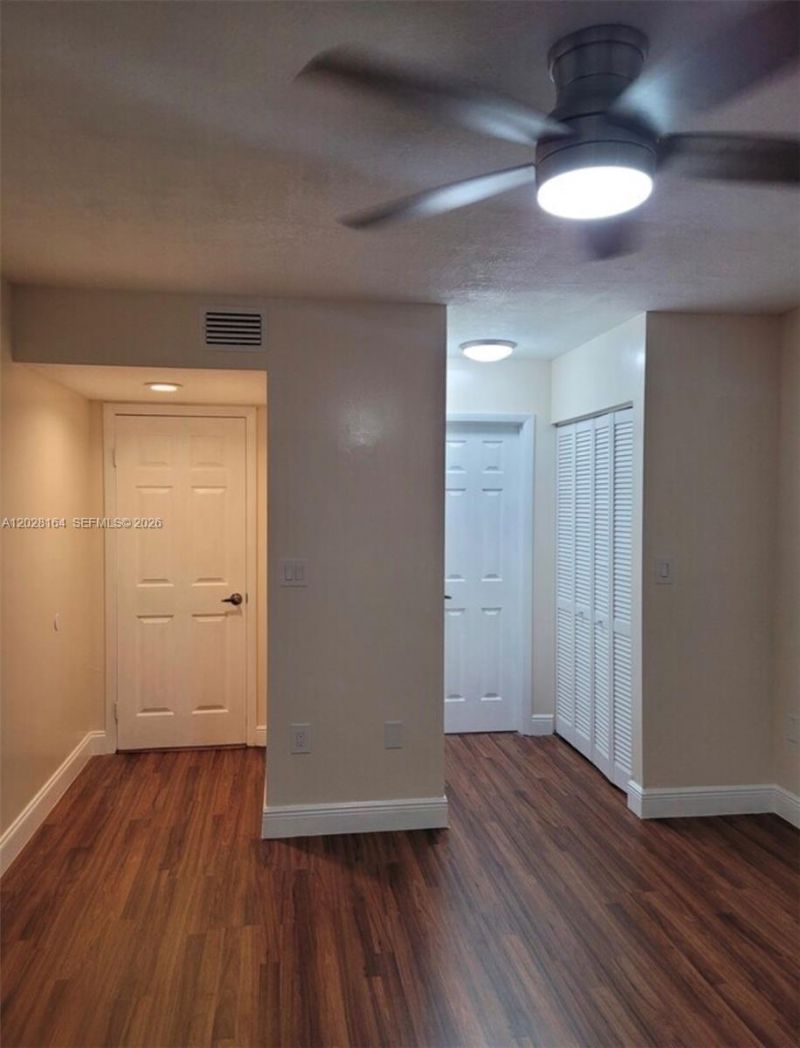 8580 SW 212th St , Unit 303, Cutler Bay, FL 33189 Photo