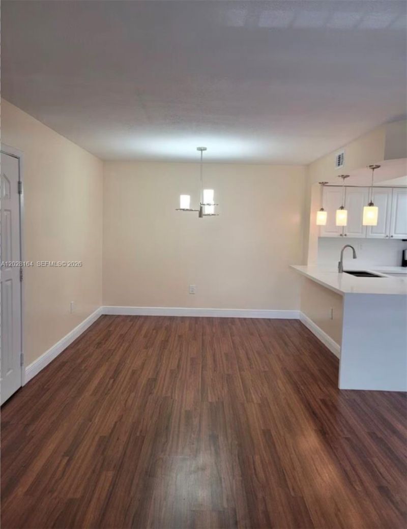 8580 SW 212th St , Unit 303, Cutler Bay, FL 33189 Photo