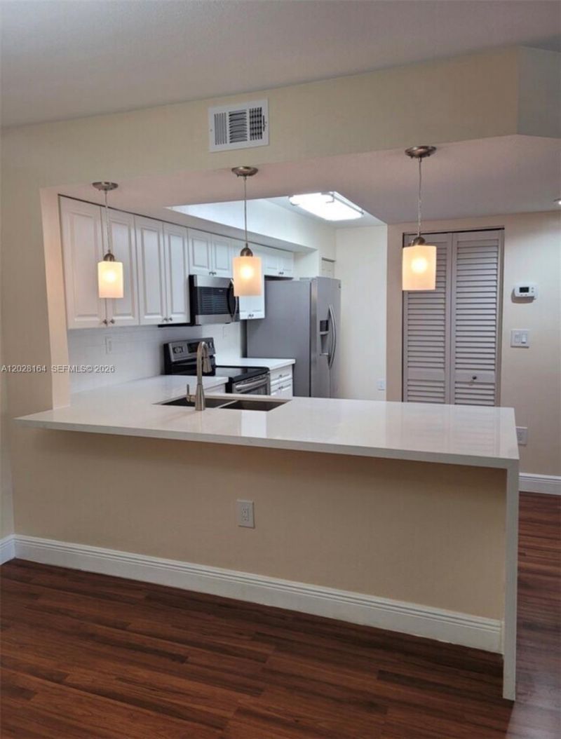 8580 SW 212th St , Unit 303, Cutler Bay, FL 33189 Photo