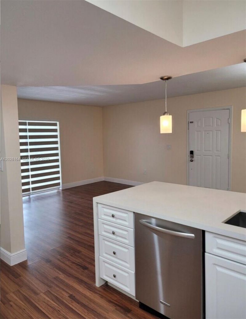 8580 SW 212th St , Unit 303, Cutler Bay, FL 33189 Photo