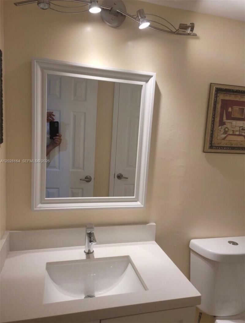 8580 SW 212th St , Unit 303, Cutler Bay, FL 33189 Photo