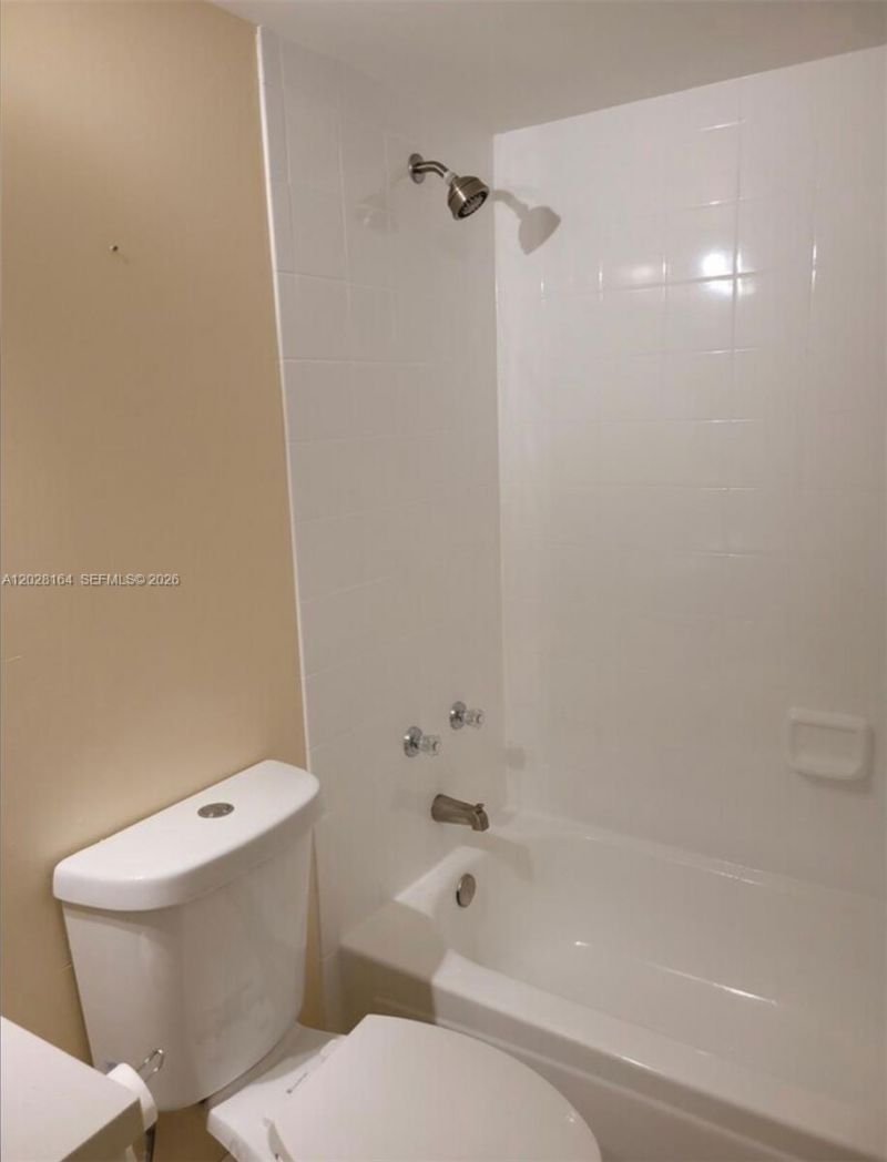 8580 SW 212th St , Unit 303, Cutler Bay, FL 33189 Photo