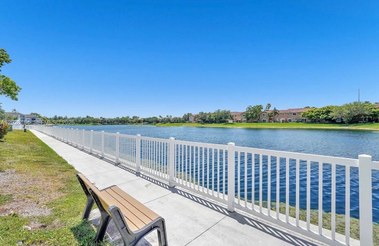 8580 SW 212th St , Unit 303, Cutler Bay, FL 33189 Photo