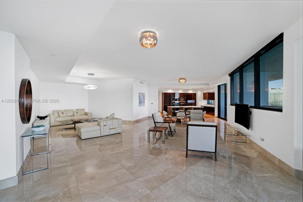 18555 Collins Ave , Unit 5105, Sunny Isles Beach, FL 33160 Photo