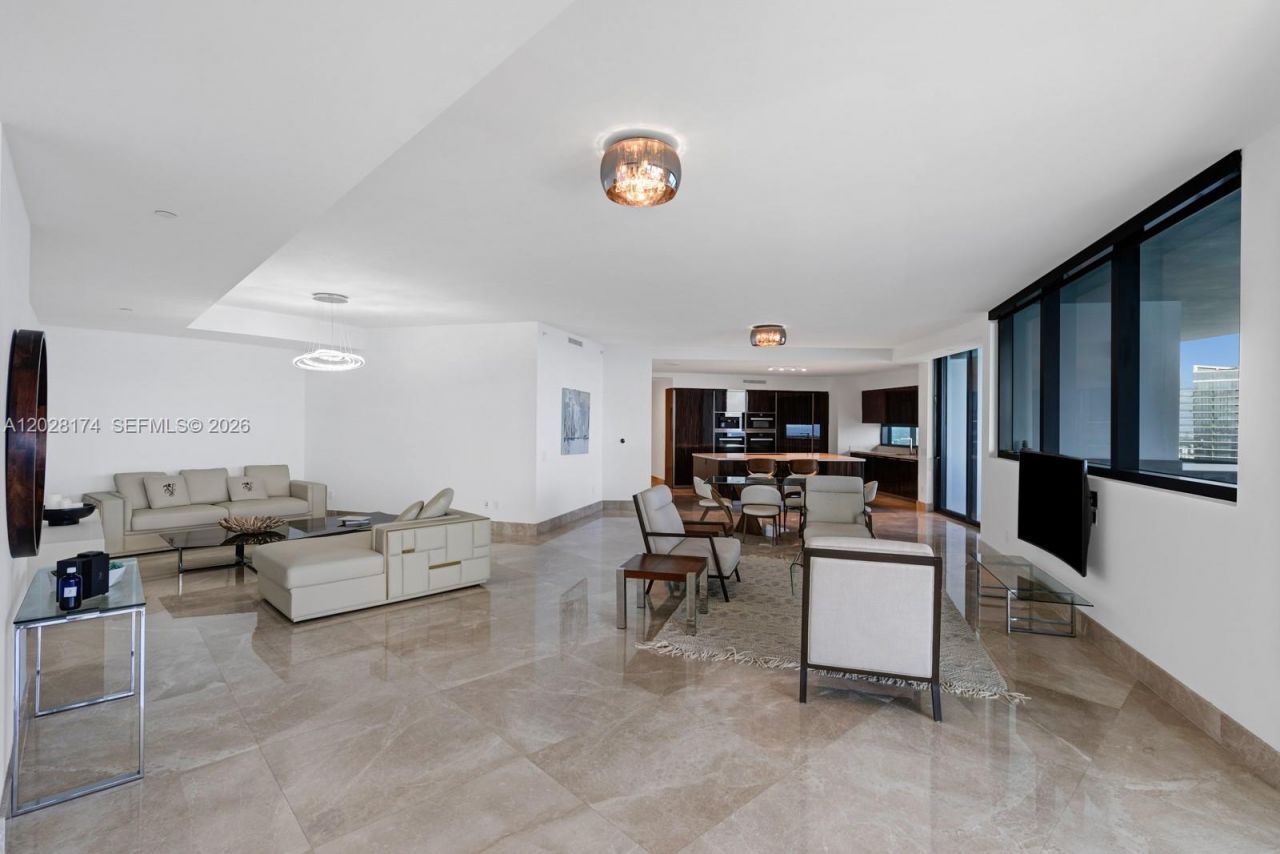 18555 Collins Ave , Unit 5105, Sunny Isles Beach, FL 33160 Photo