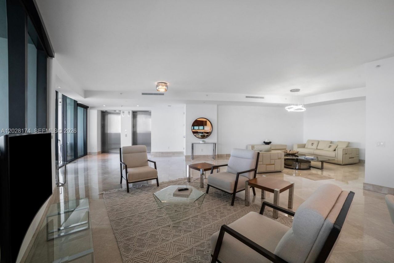 18555 Collins Ave , Unit 5105, Sunny Isles Beach, FL 33160 Photo