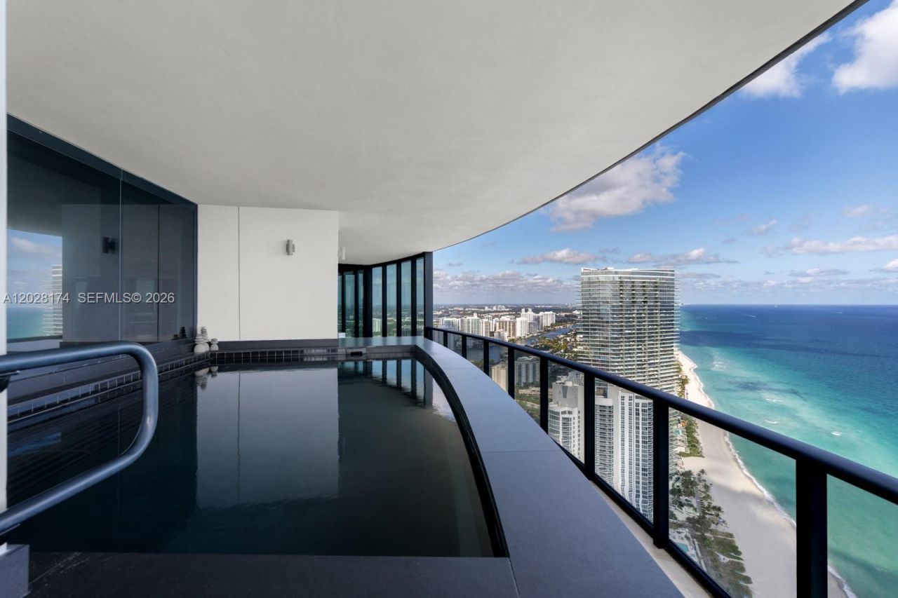 18555 Collins Ave , Unit 5105, Sunny Isles Beach, FL 33160 Photo