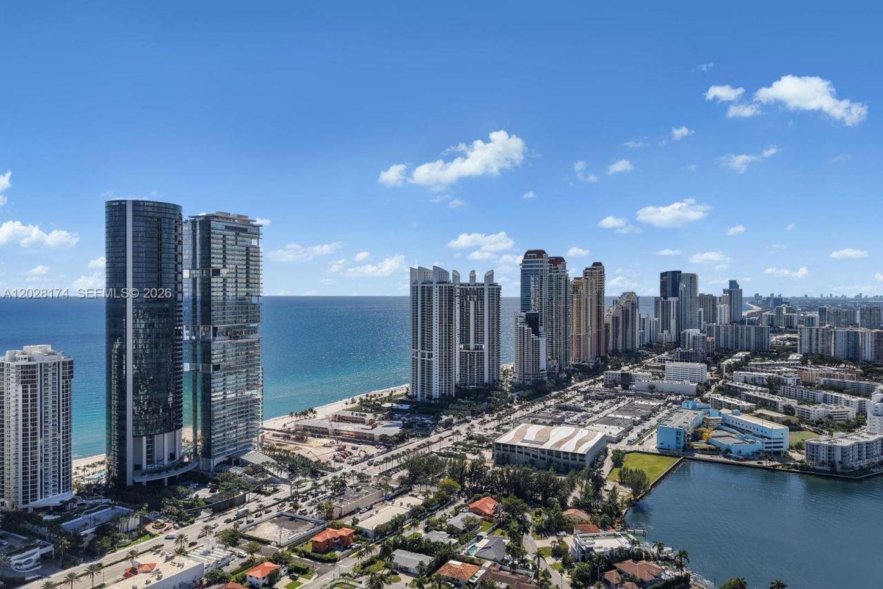 18555 Collins Ave , Unit 5105, Sunny Isles Beach, FL 33160 Photo