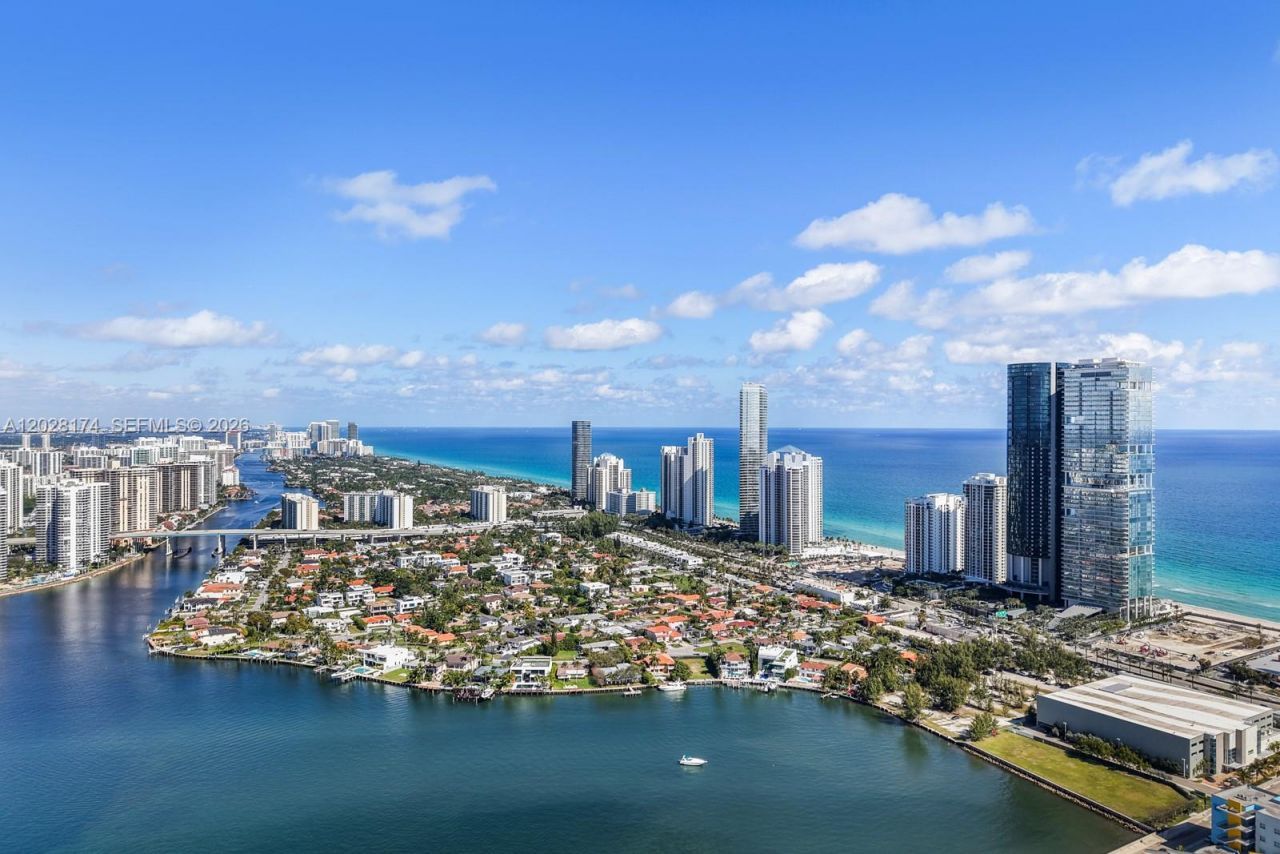 18555 Collins Ave , Unit 5105, Sunny Isles Beach, FL 33160 Photo