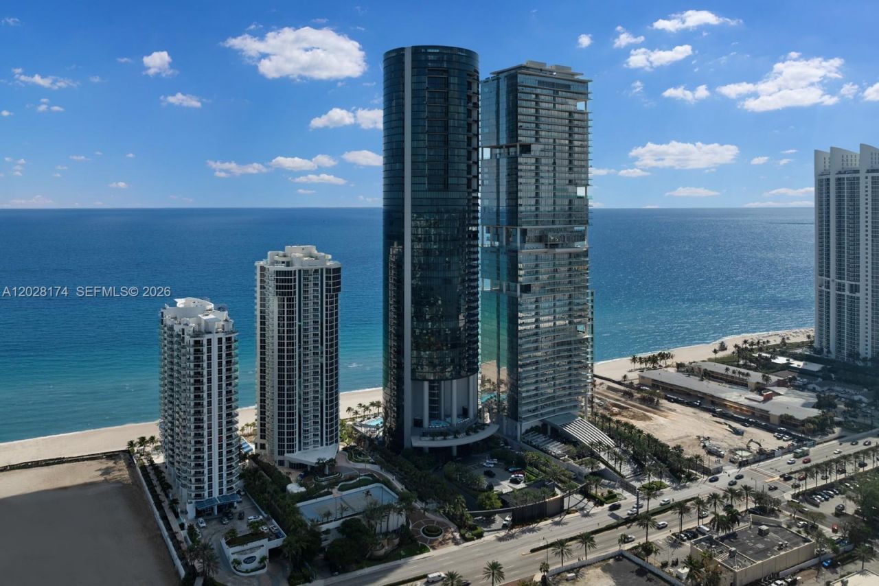 18555 Collins Ave , Unit 5105, Sunny Isles Beach, FL 33160 Photo