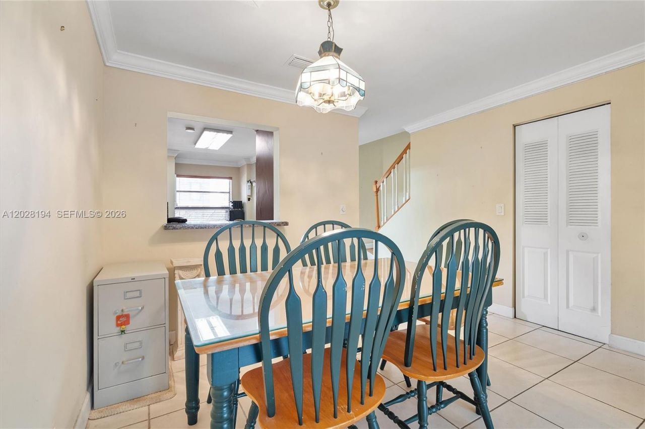 9942 NW 10th St , Unit 7, Pembroke Pines, FL 33024 Photo