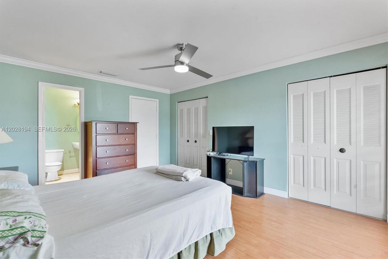 9942 NW 10th St , Unit 7, Pembroke Pines, FL 33024 Photo