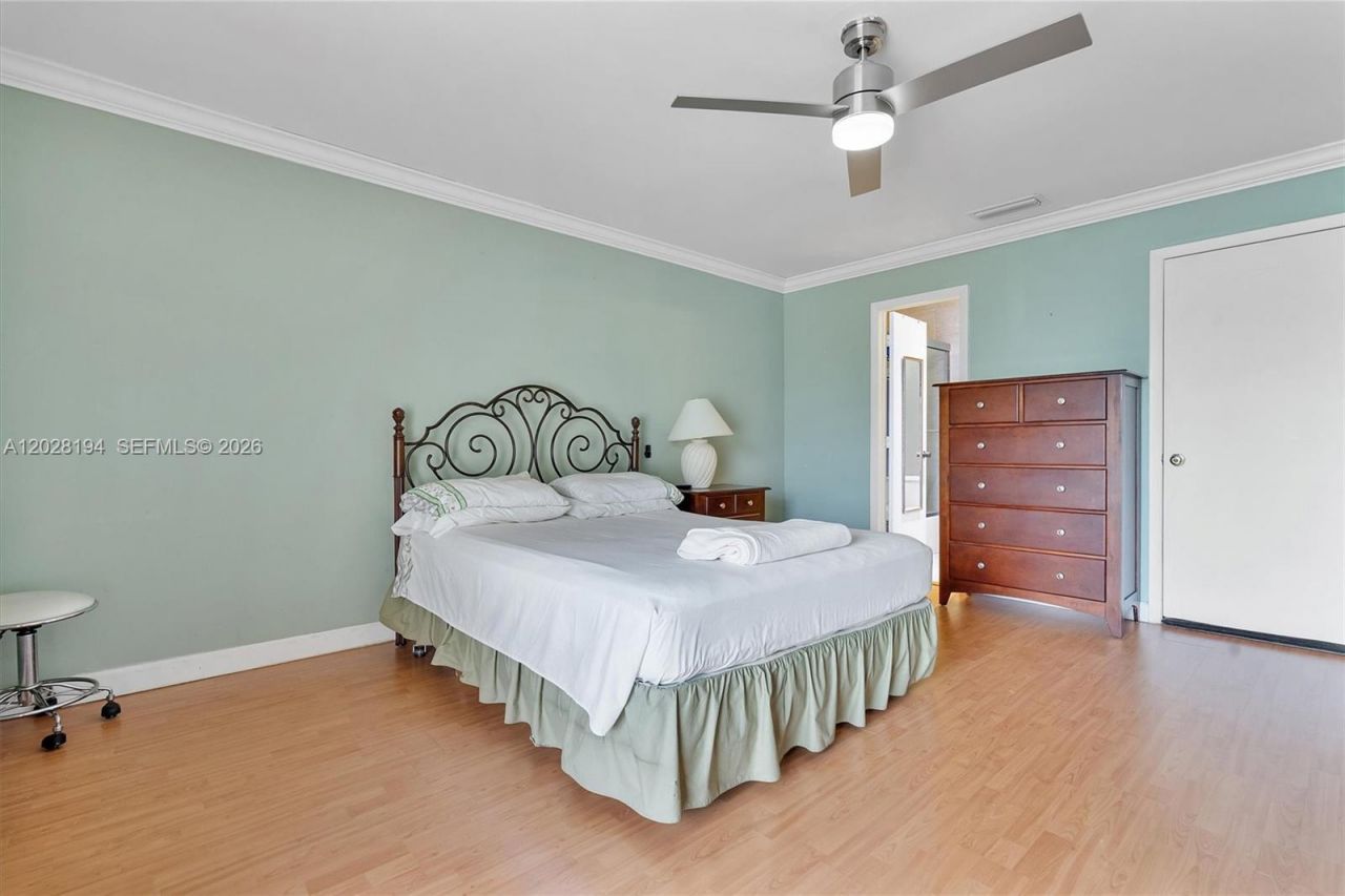 9942 NW 10th St , Unit 7, Pembroke Pines, FL 33024 Photo
