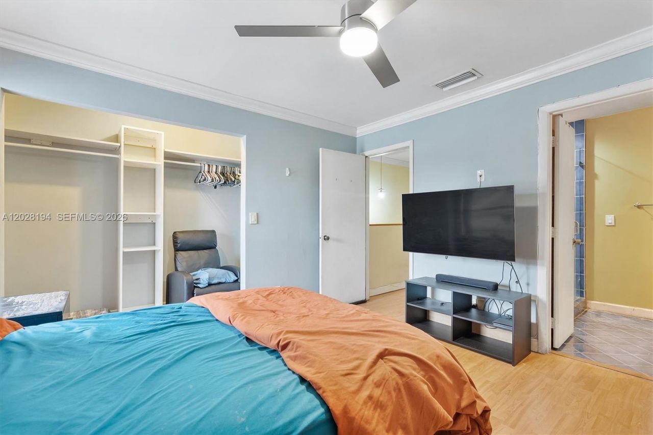 9942 NW 10th St , Unit 7, Pembroke Pines, FL 33024 Photo