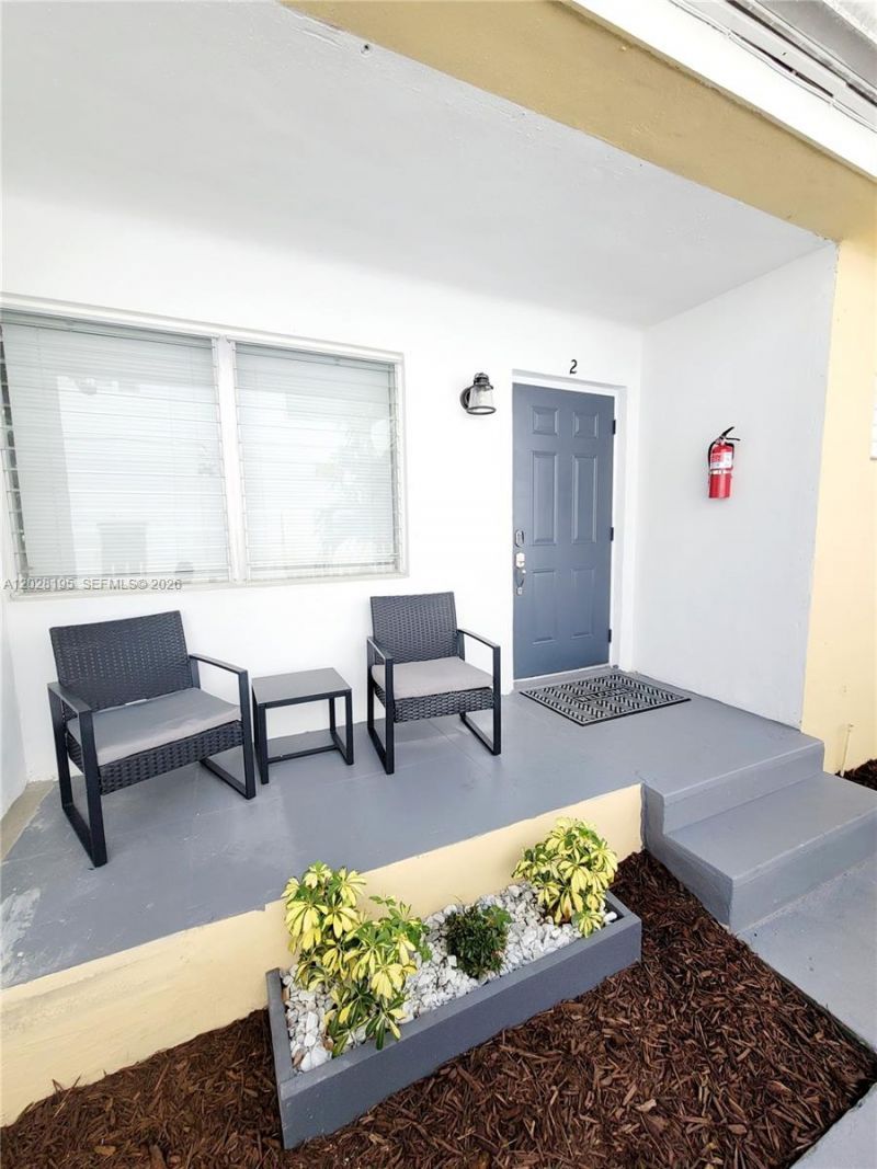 1723 Wiley St , Unit XX, Hollywood, FL 33020 Photo