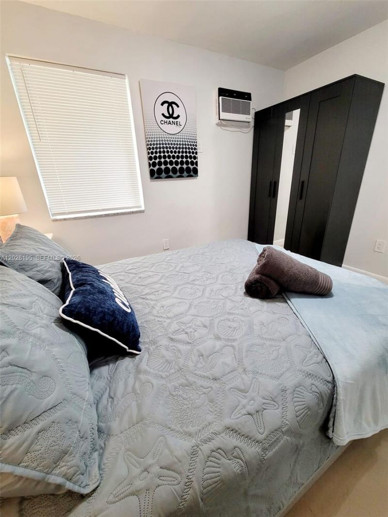 1723 Wiley St , Unit XX, Hollywood, FL 33020 Photo