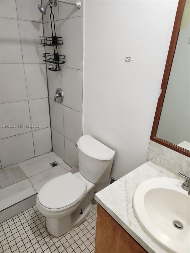 9430 SW 170th St , Unit 302, Palmetto Bay, FL 33157 Photo