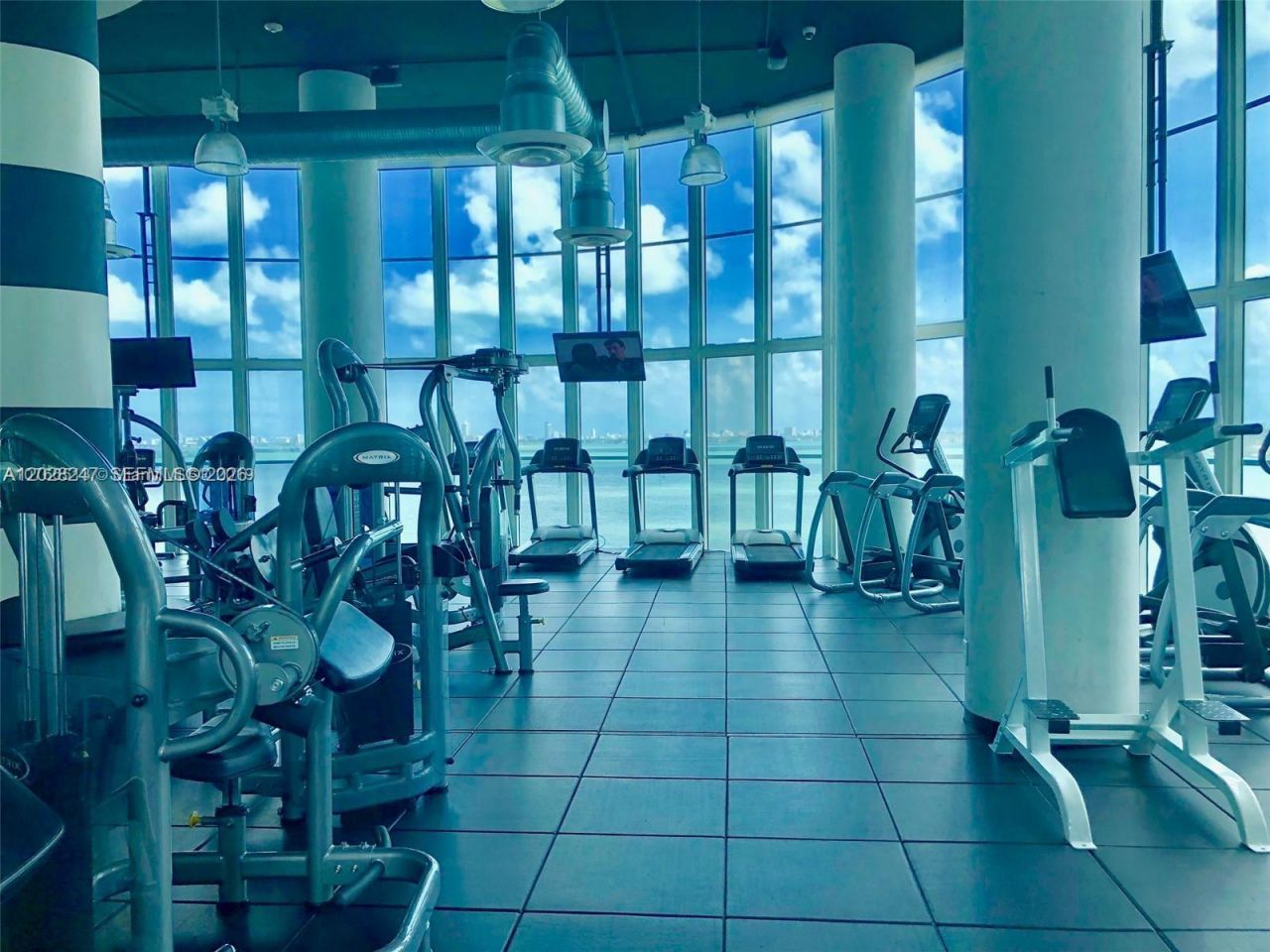 1800 N Bayshore Dr, Unit 2310, Miami, FL 33132 Photo