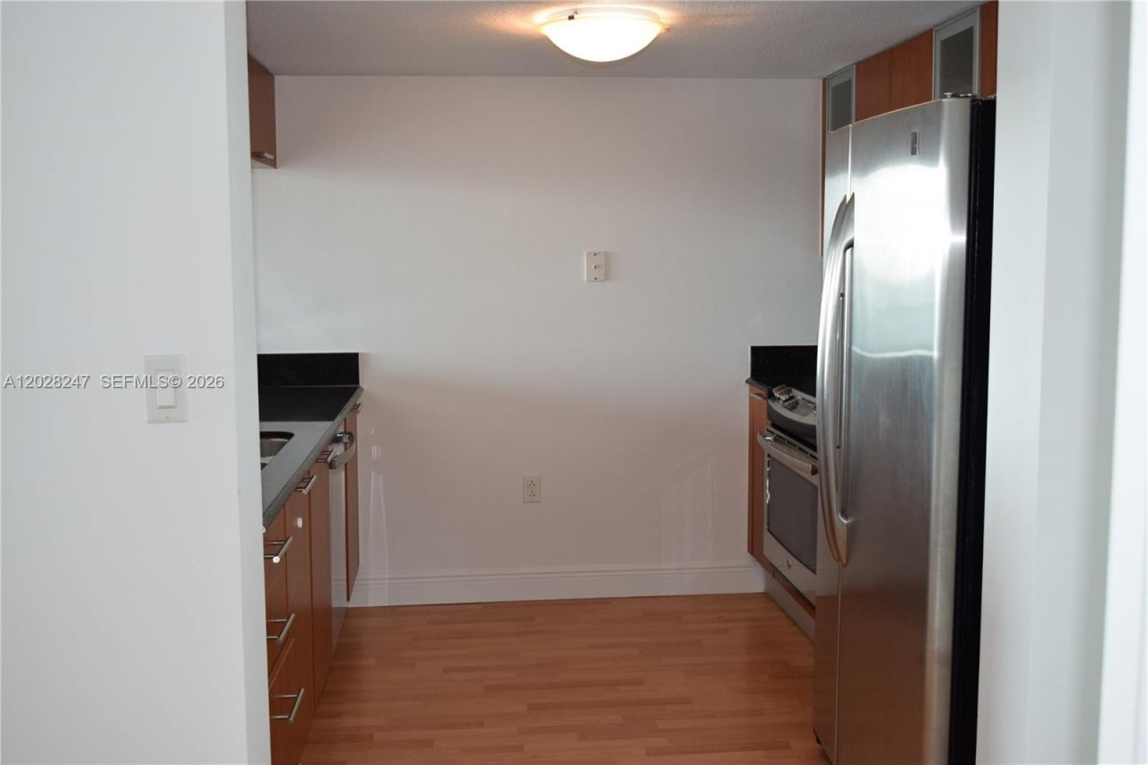 1800 N Bayshore Dr, Unit 2310, Miami, FL 33132 Photo
