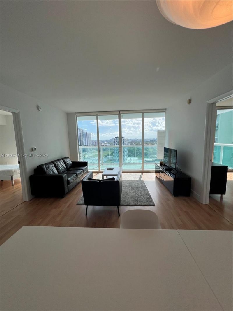 1800 N Bayshore Dr , Unit 2310, Miami, FL 33132 Photo