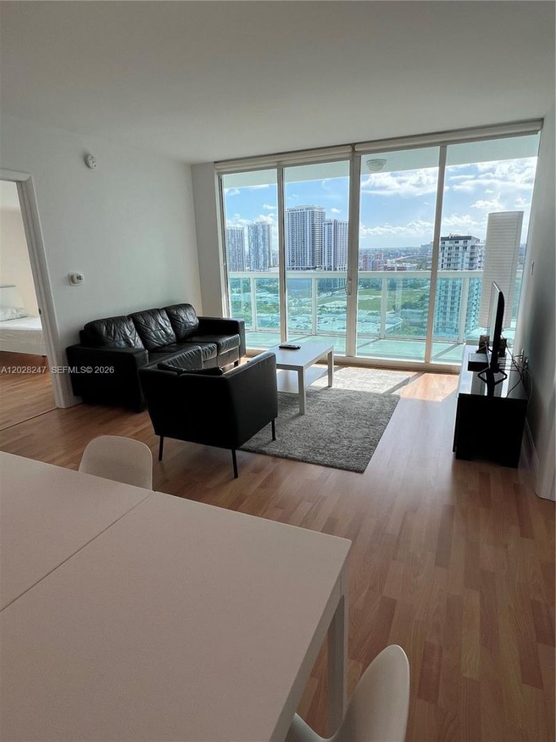 1800 N Bayshore Dr , Unit 2310, Miami, FL 33132 Photo