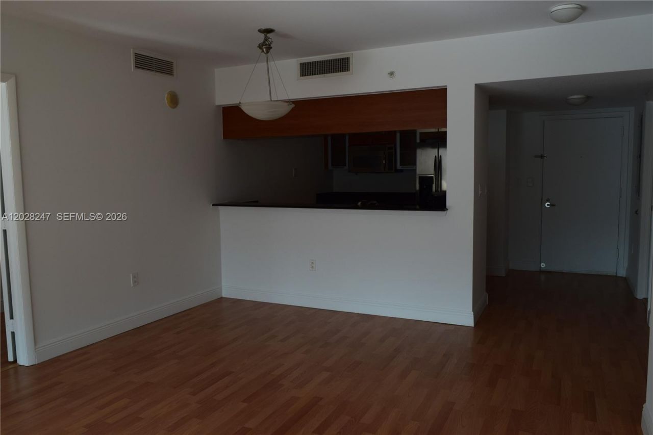 1800 N Bayshore Dr, Unit 2310, Miami, FL 33132 Photo