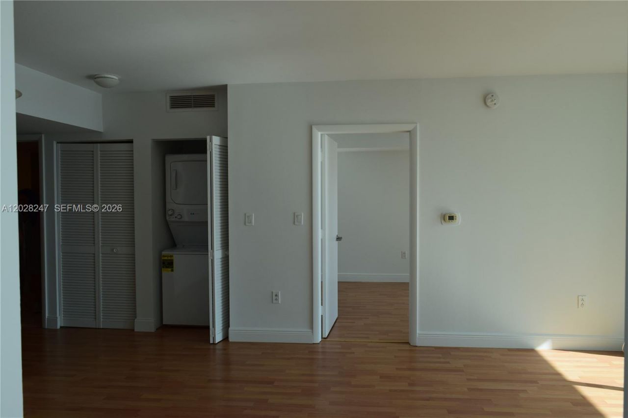 1800 N Bayshore Dr, Unit 2310, Miami, FL 33132 Photo