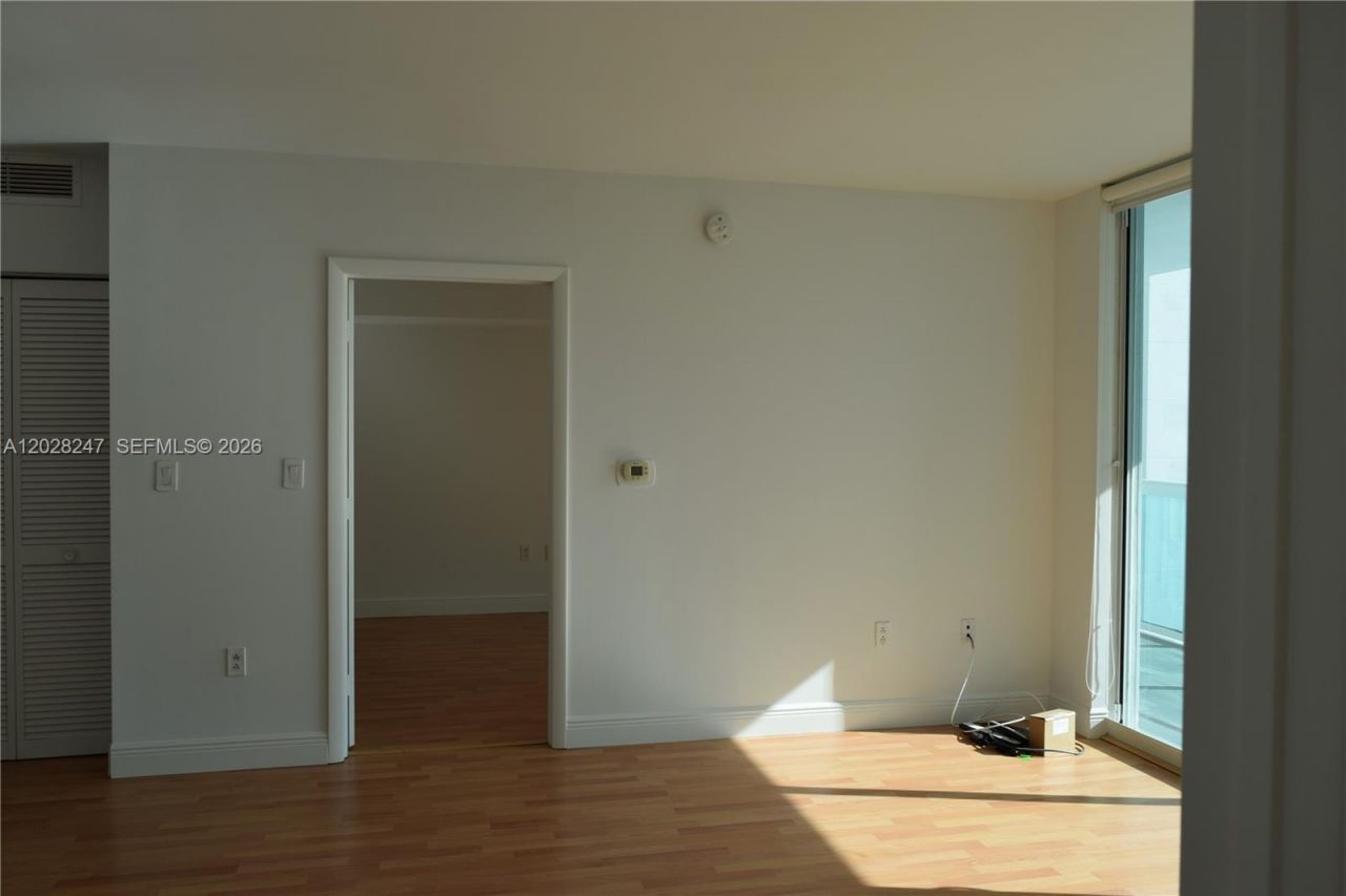 1800 N Bayshore Dr, Unit 2310, Miami, FL 33132 Photo