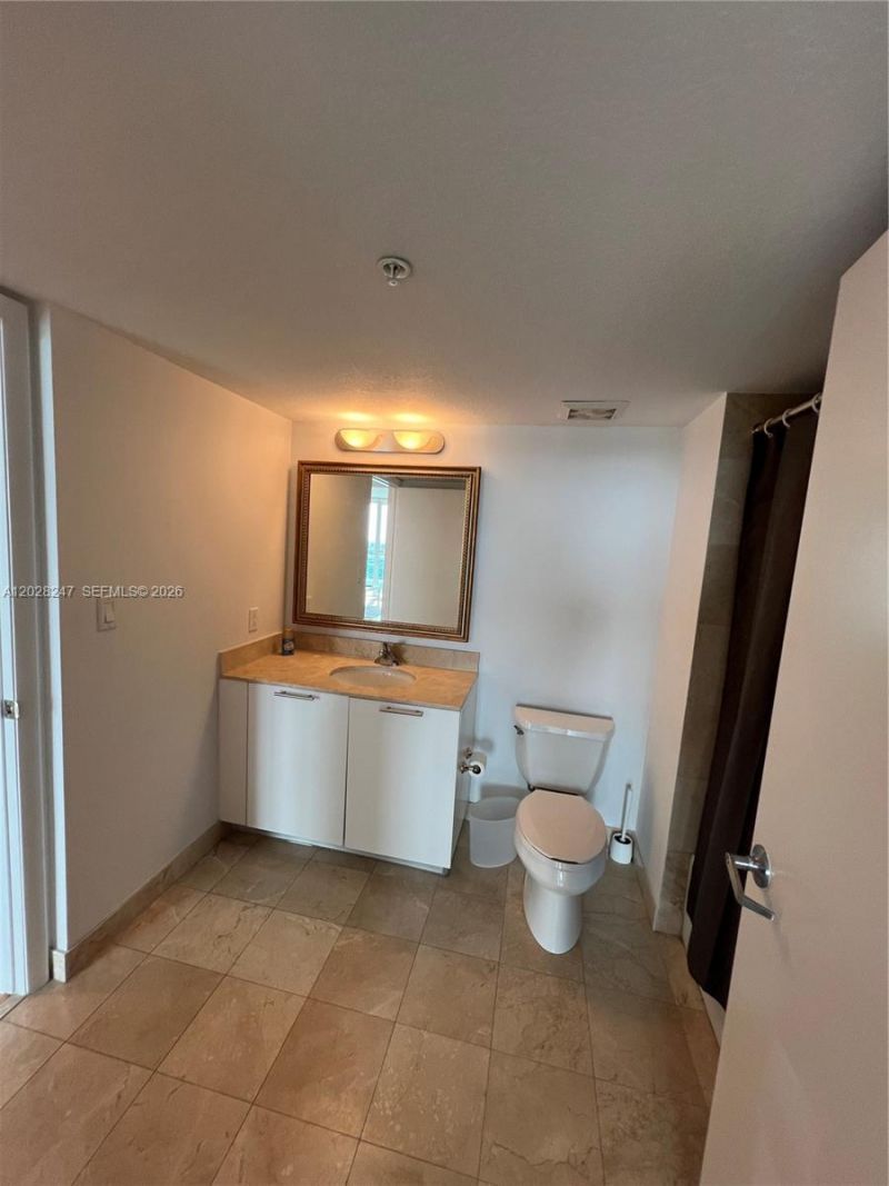 1800 N Bayshore Dr , Unit 2310, Miami, FL 33132 Photo