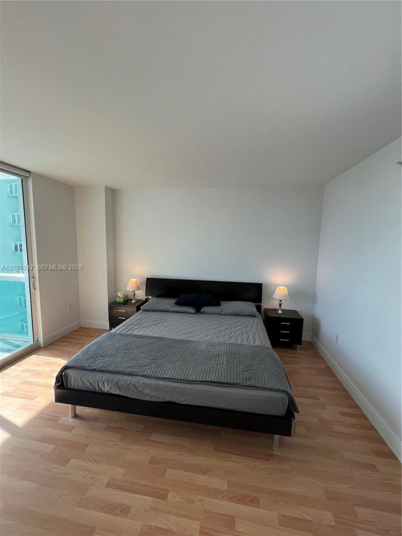 1800 N Bayshore Dr , Unit 2310, Miami, FL 33132 Photo
