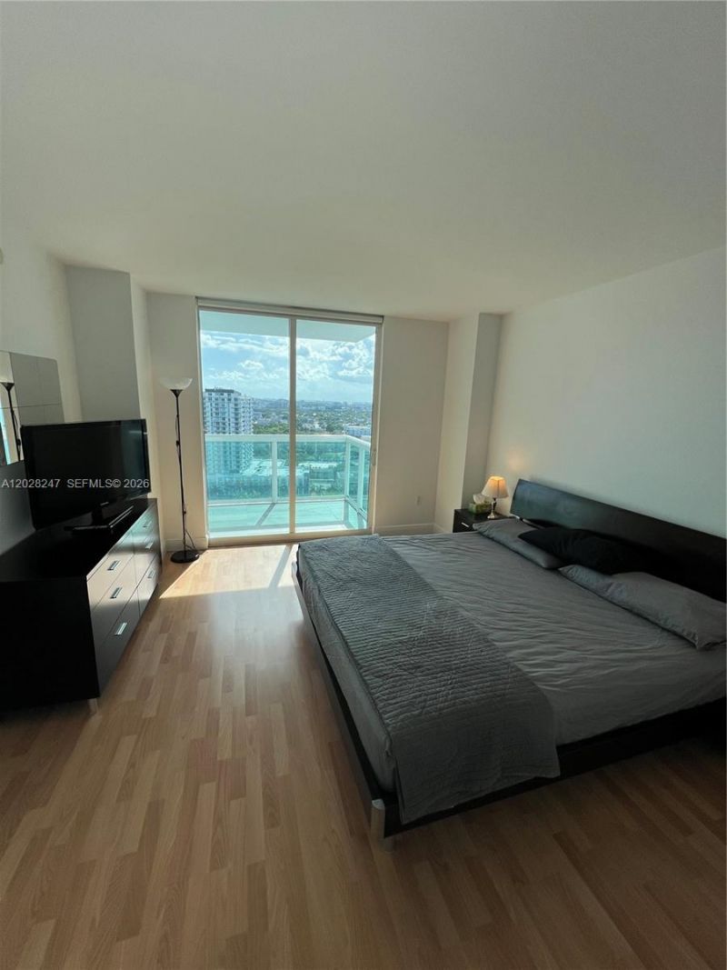 1800 N Bayshore Dr , Unit 2310, Miami, FL 33132 Photo