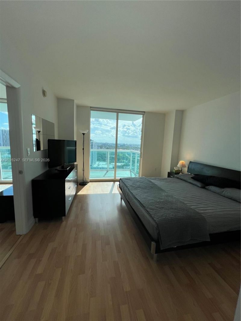 1800 N Bayshore Dr , Unit 2310, Miami, FL 33132 Photo